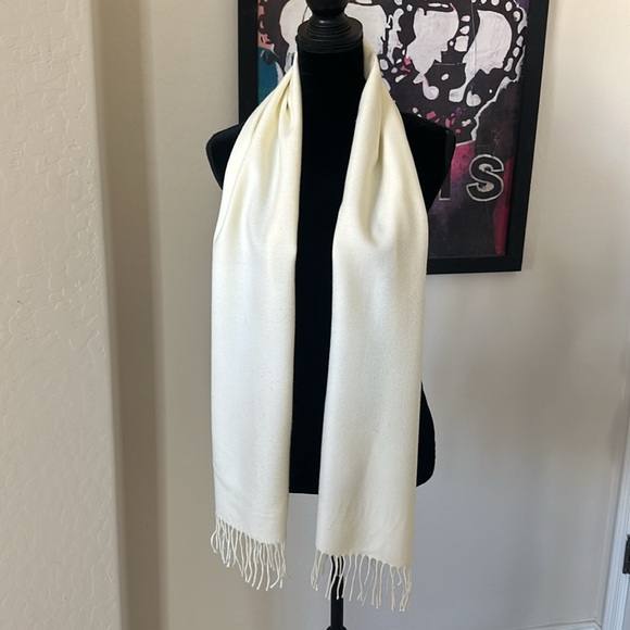 Adorable NWOT Angela & William Cream Color News Boy Hat & Matching Scarf - Picture 9 of 12